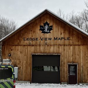 Ledge View Maple Sugarhouse Sign