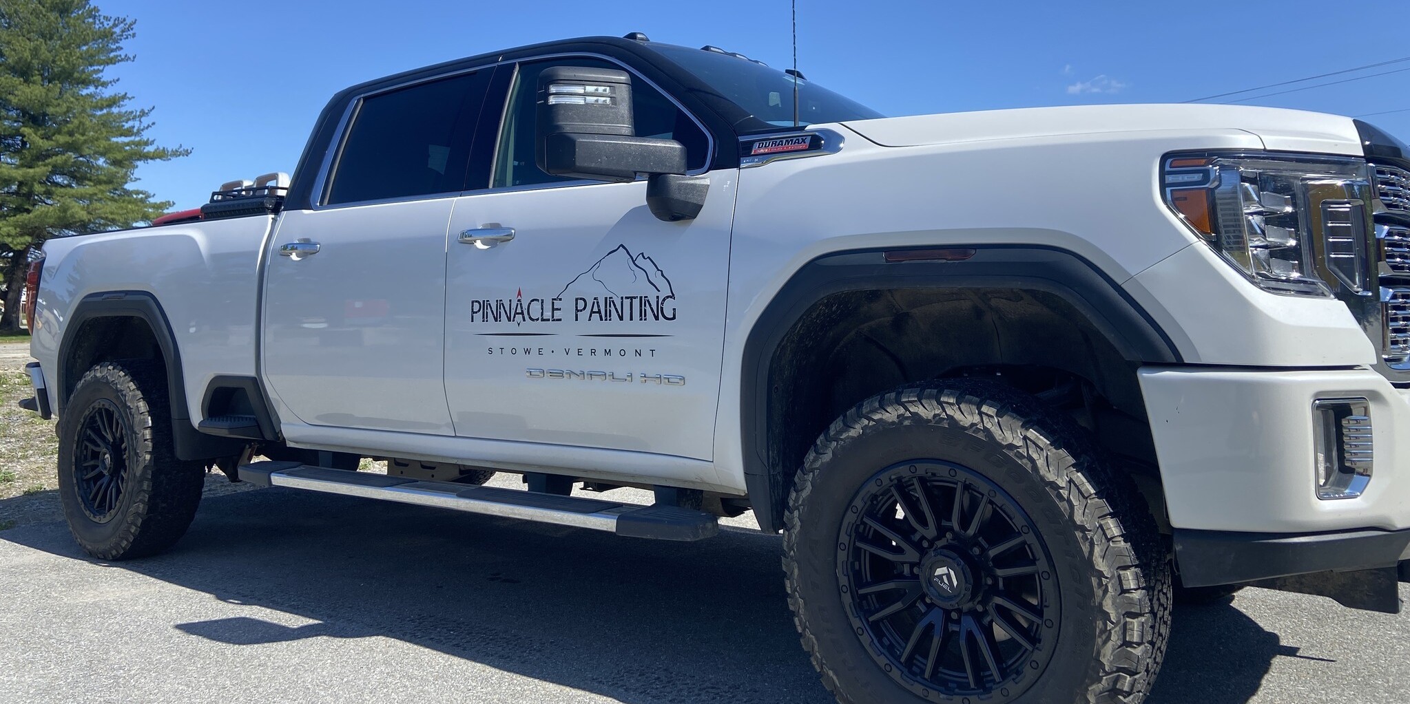 professional contractor vehicle door lettering