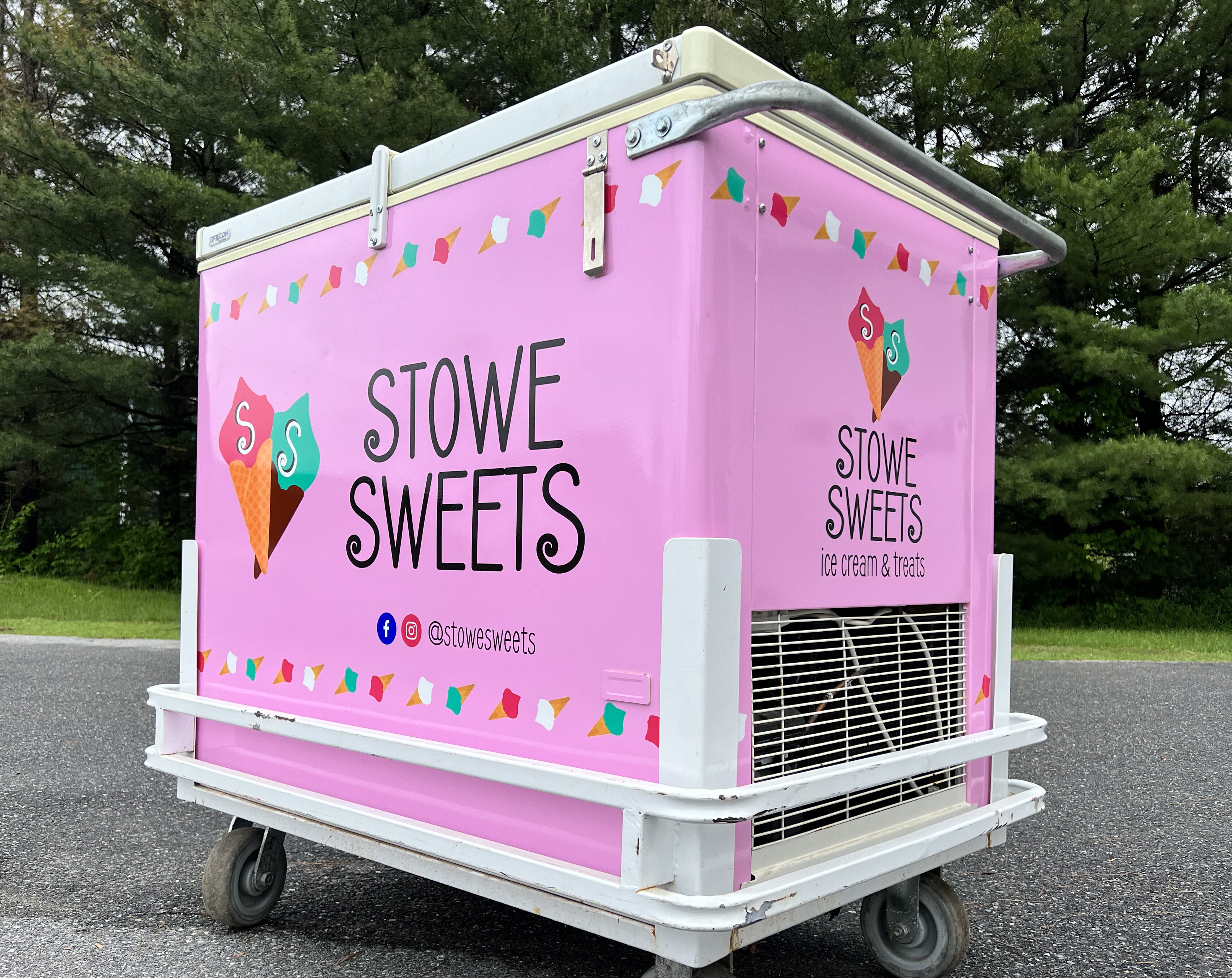 Stowe Sweets Vehicle Wrap by Great Big Graphics