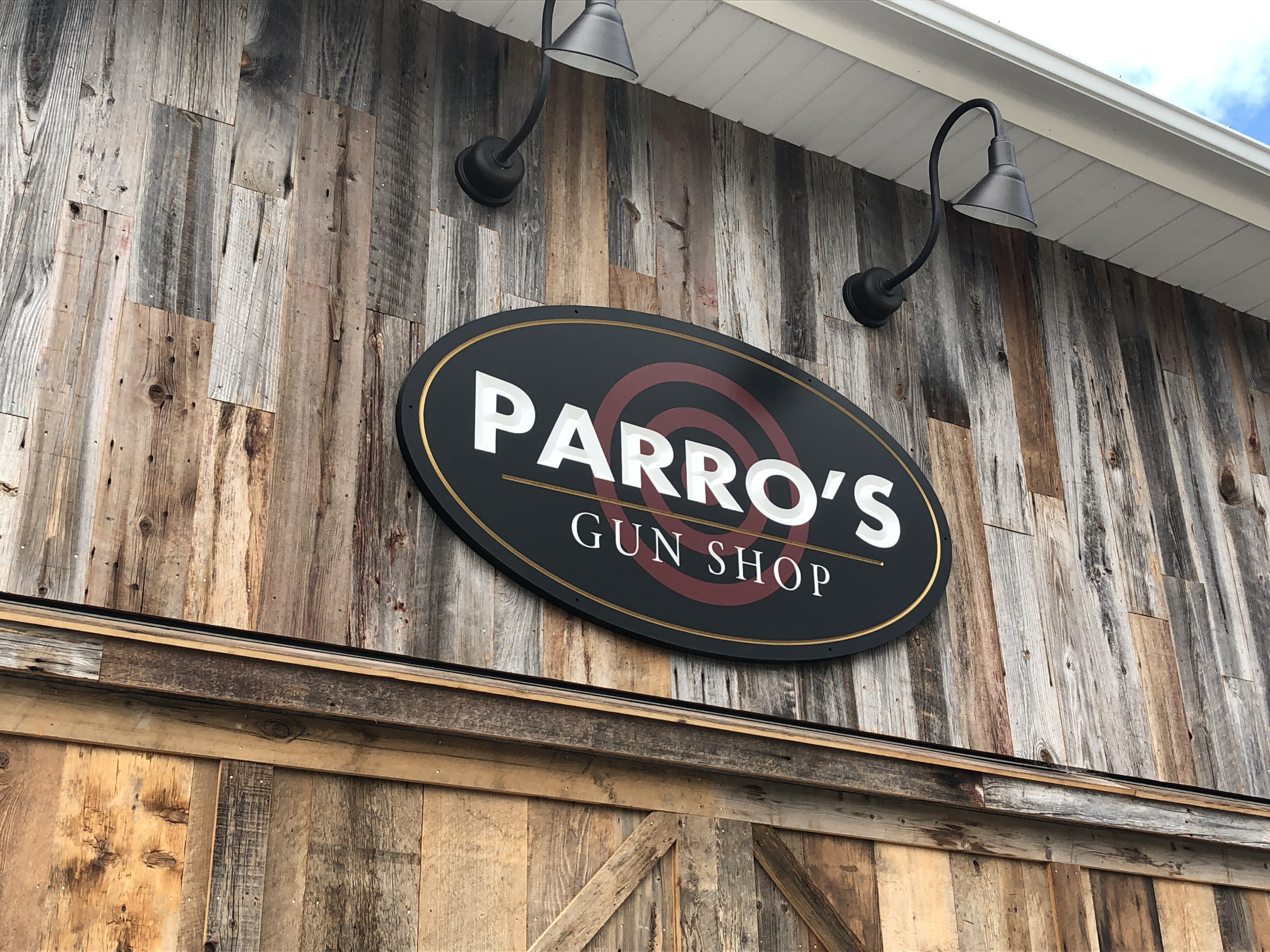 Parro's Gun Shop HDU Sign by Great Big Graphics